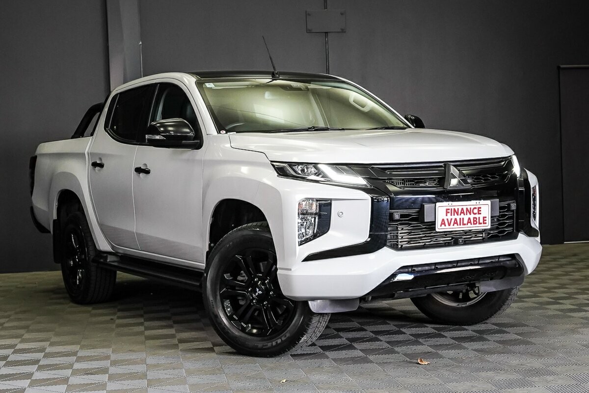 Mitsubishi Triton image 1