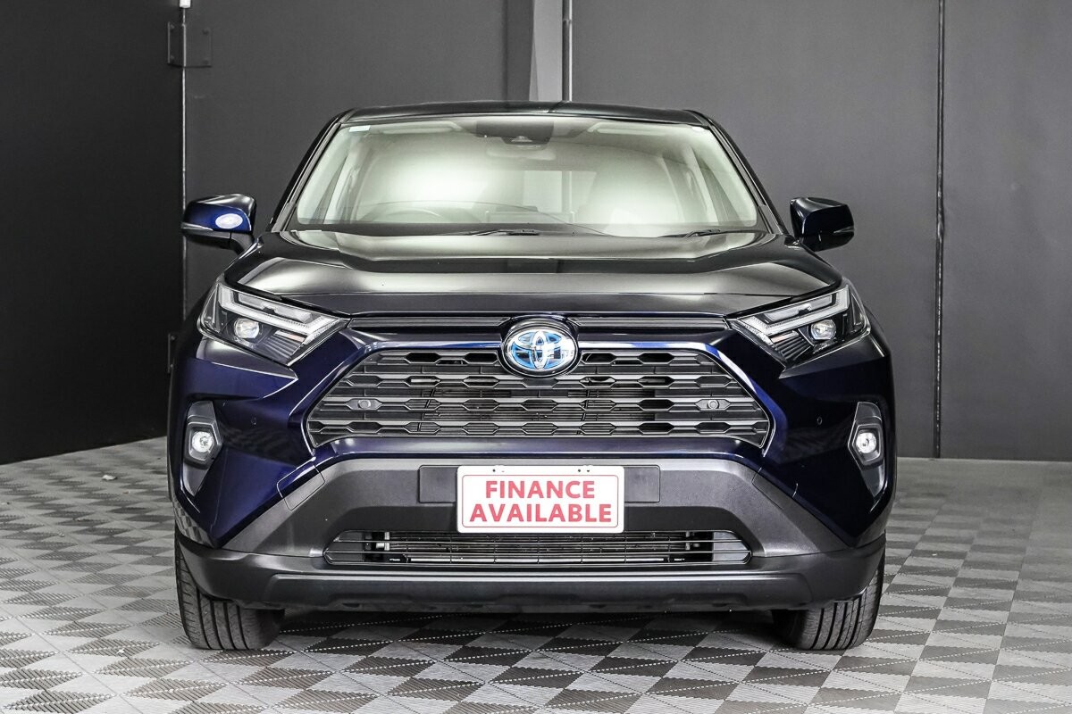 Toyota Rav4 image 3