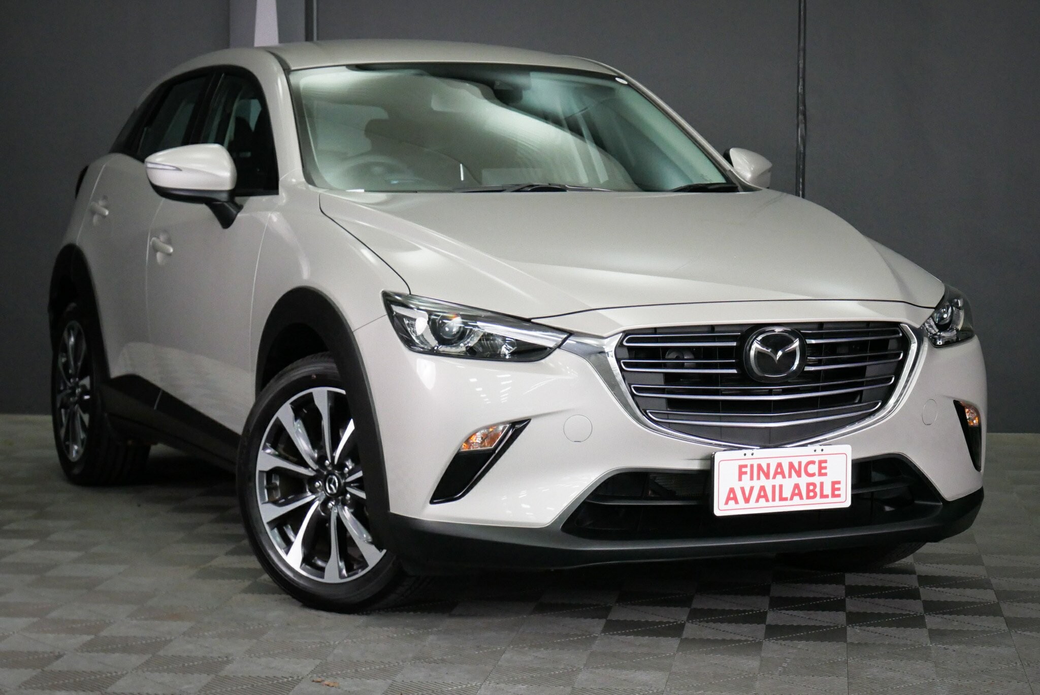 Mazda Cx-3 image 1