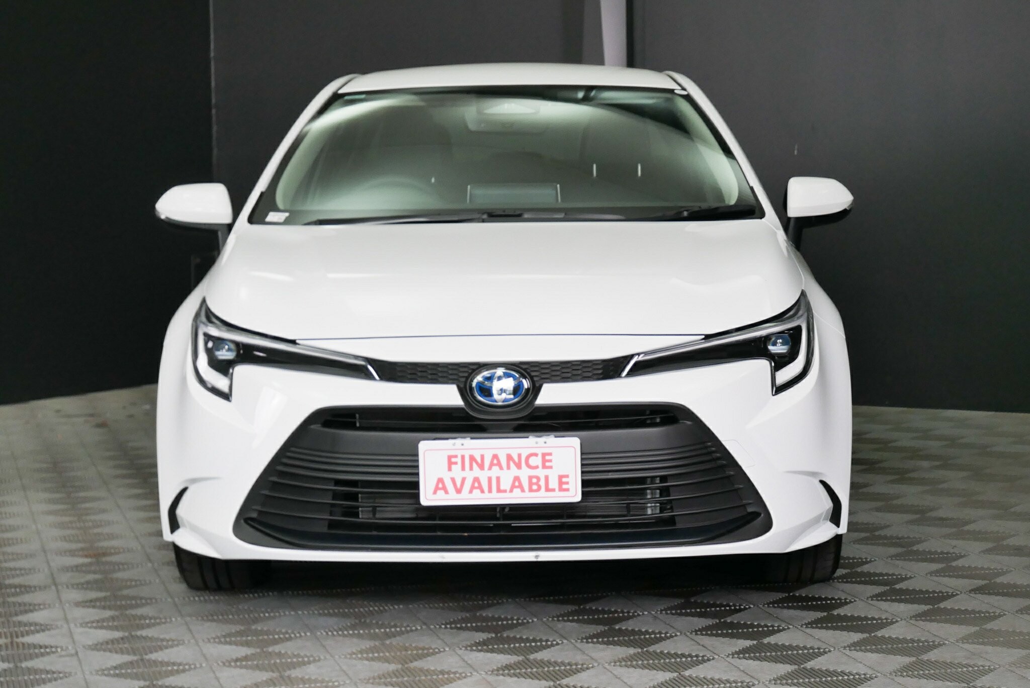 Toyota Corolla image 2