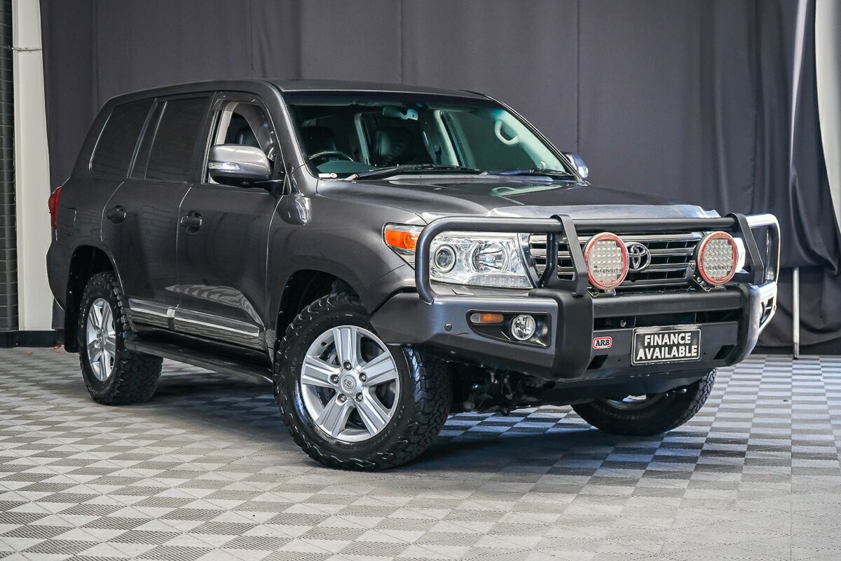 Toyota Landcruiser image 1