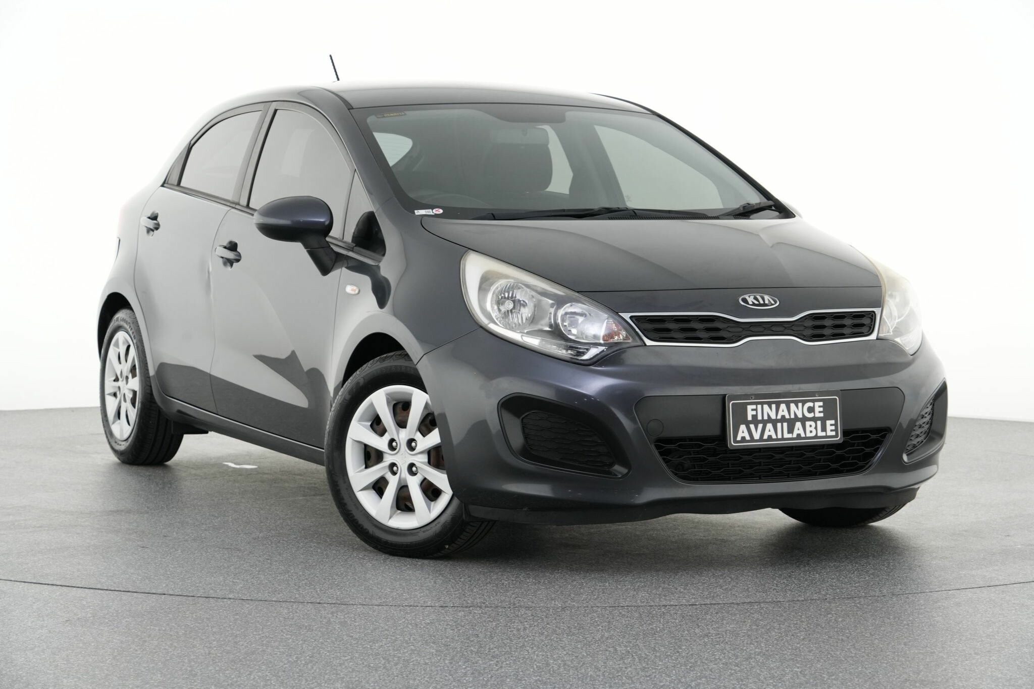 Kia Rio image 1