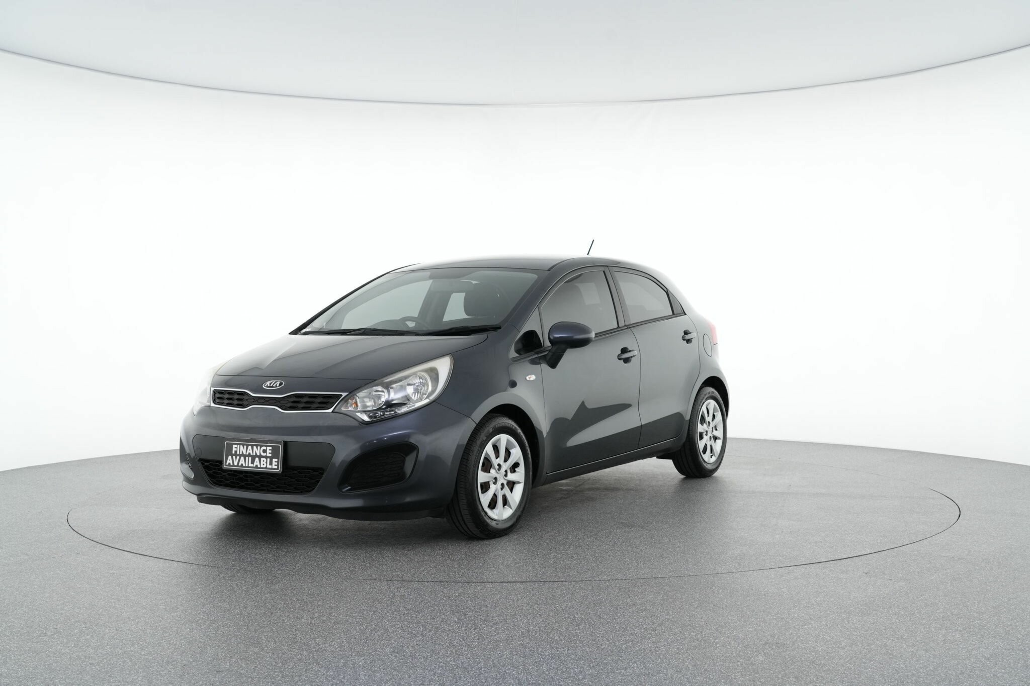 Kia Rio image 4