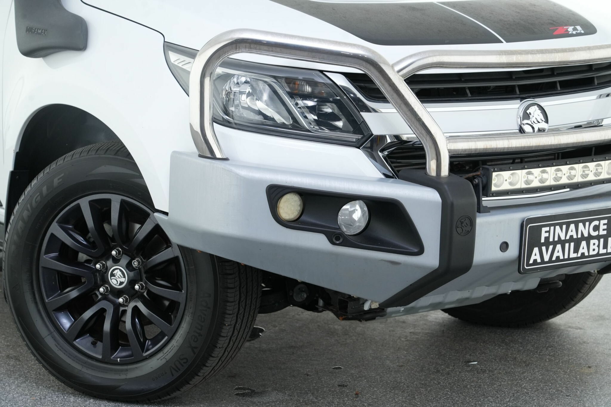 Holden Colorado image 2