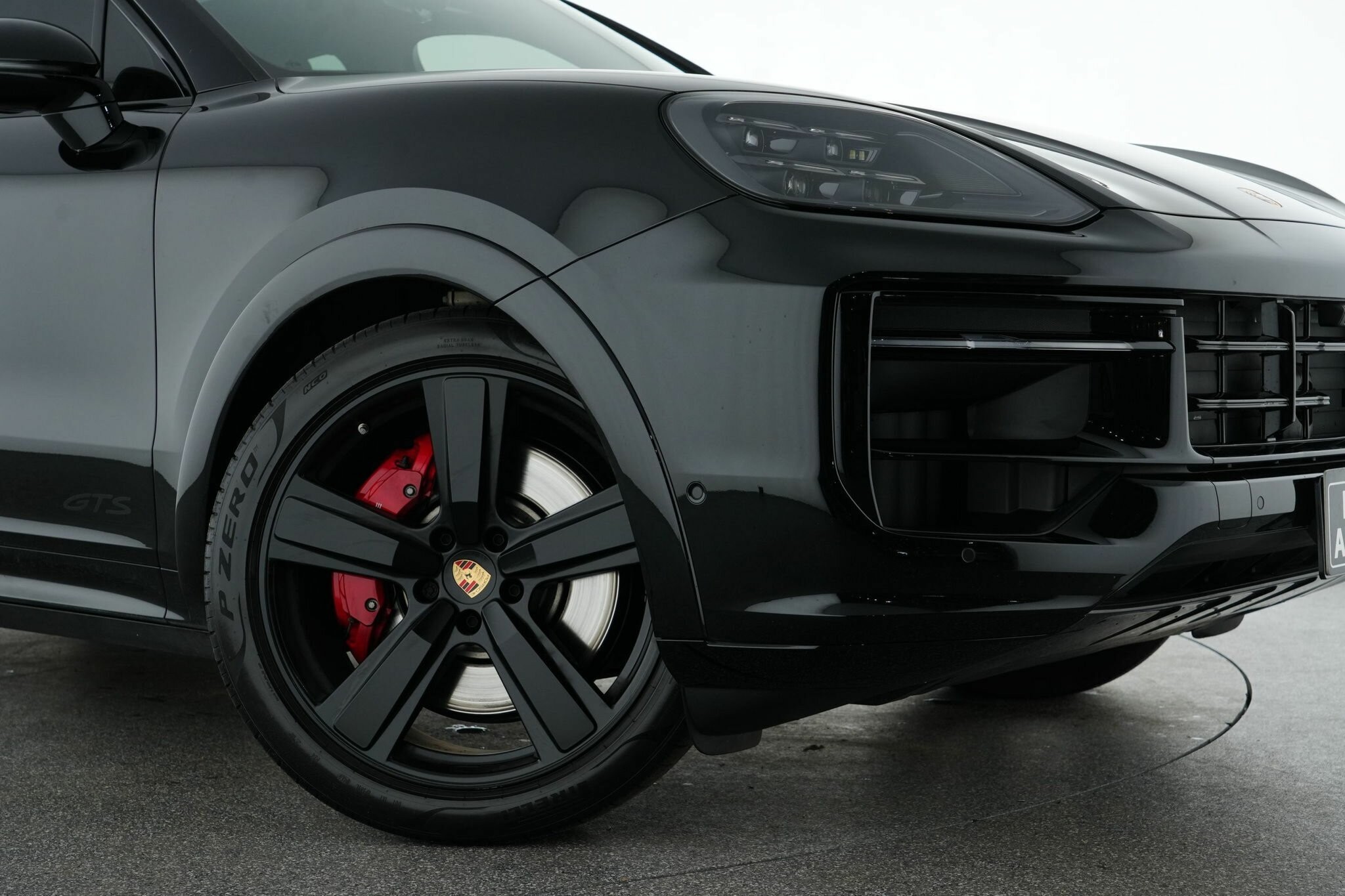Porsche Cayenne image 2