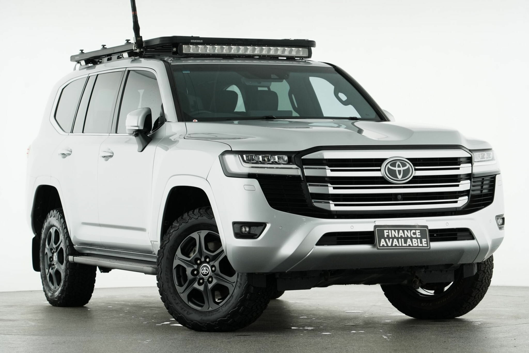 Toyota Landcruiser image 1