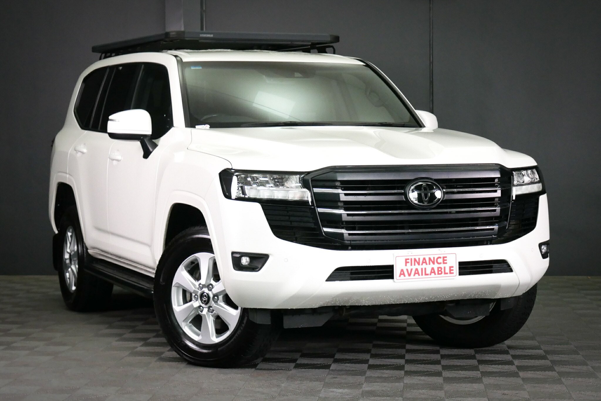 Toyota Landcruiser image 1