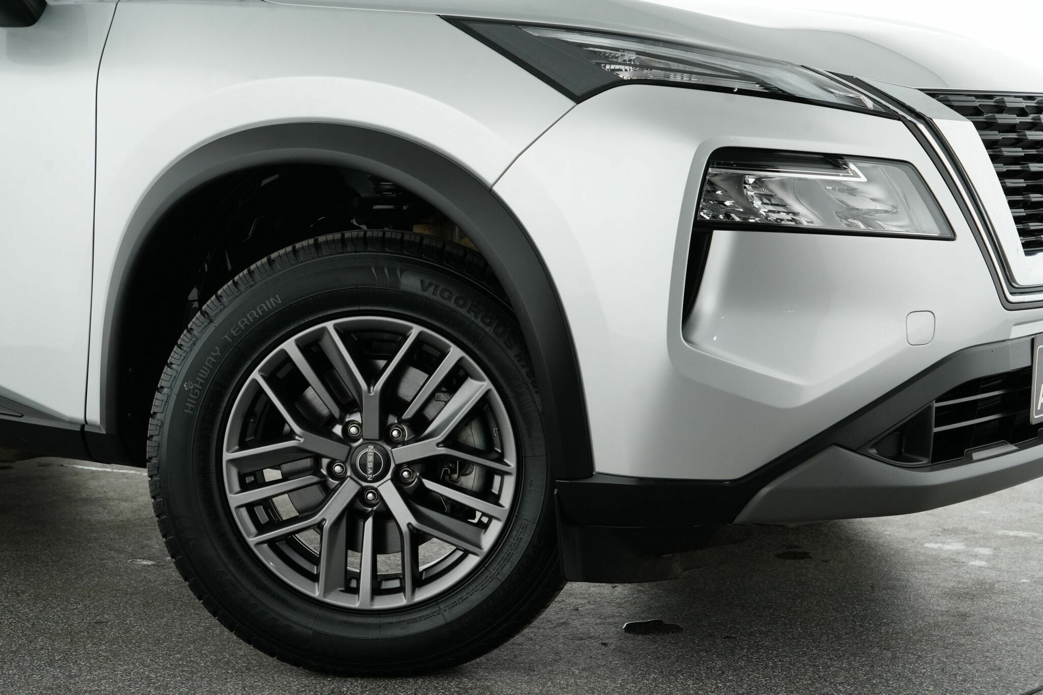 Nissan X-trail image 2