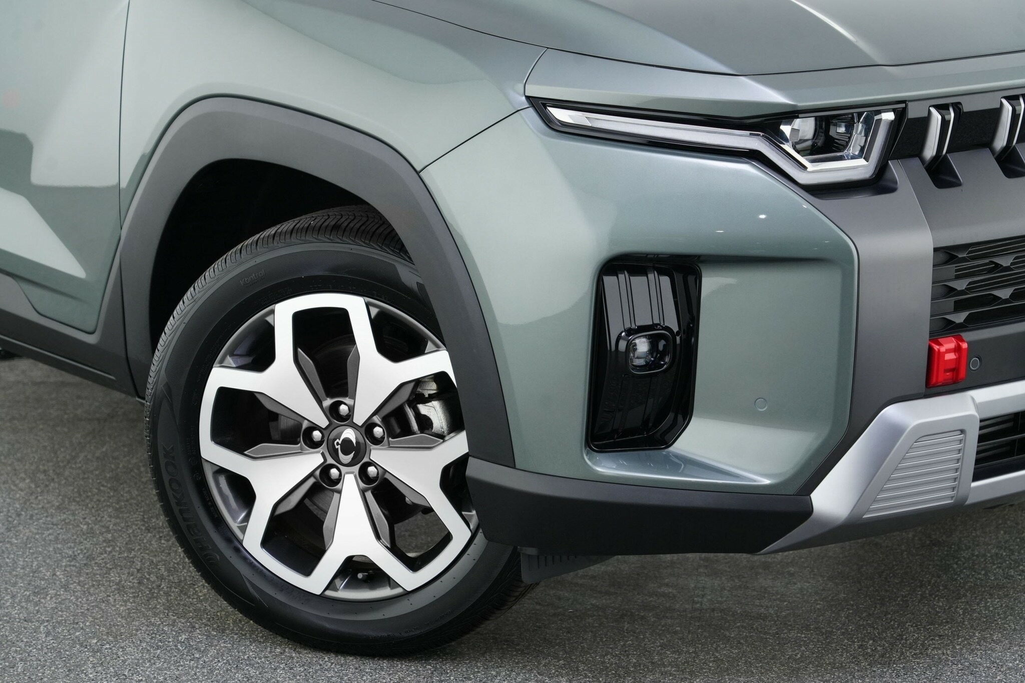 Kgm Ssangyong Torres Adventure image 2
