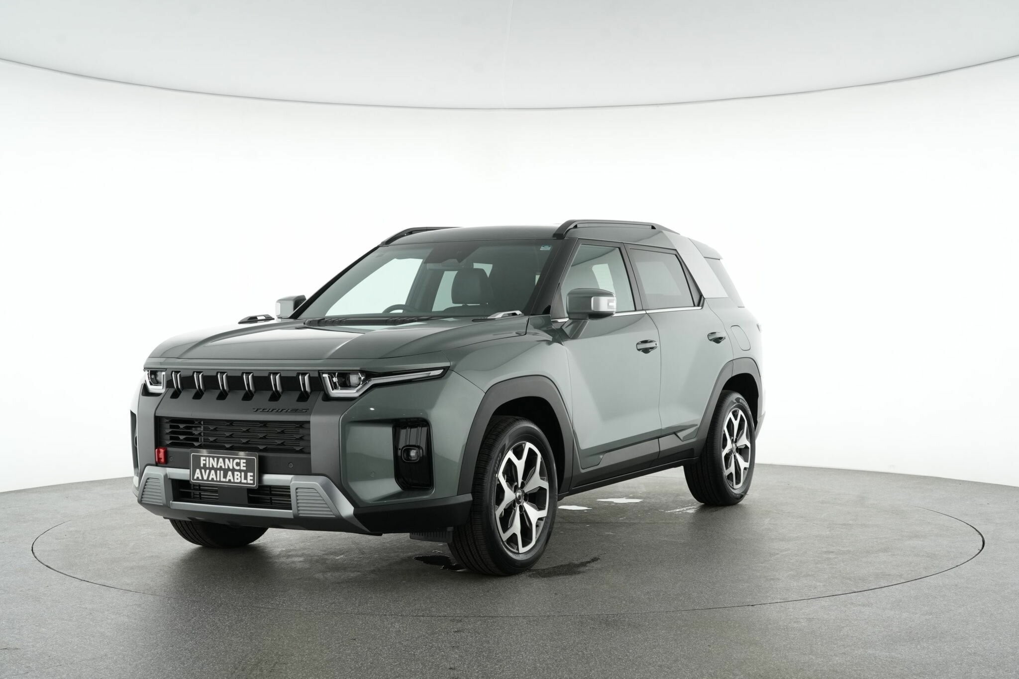 Kgm Ssangyong Torres Adventure image 4