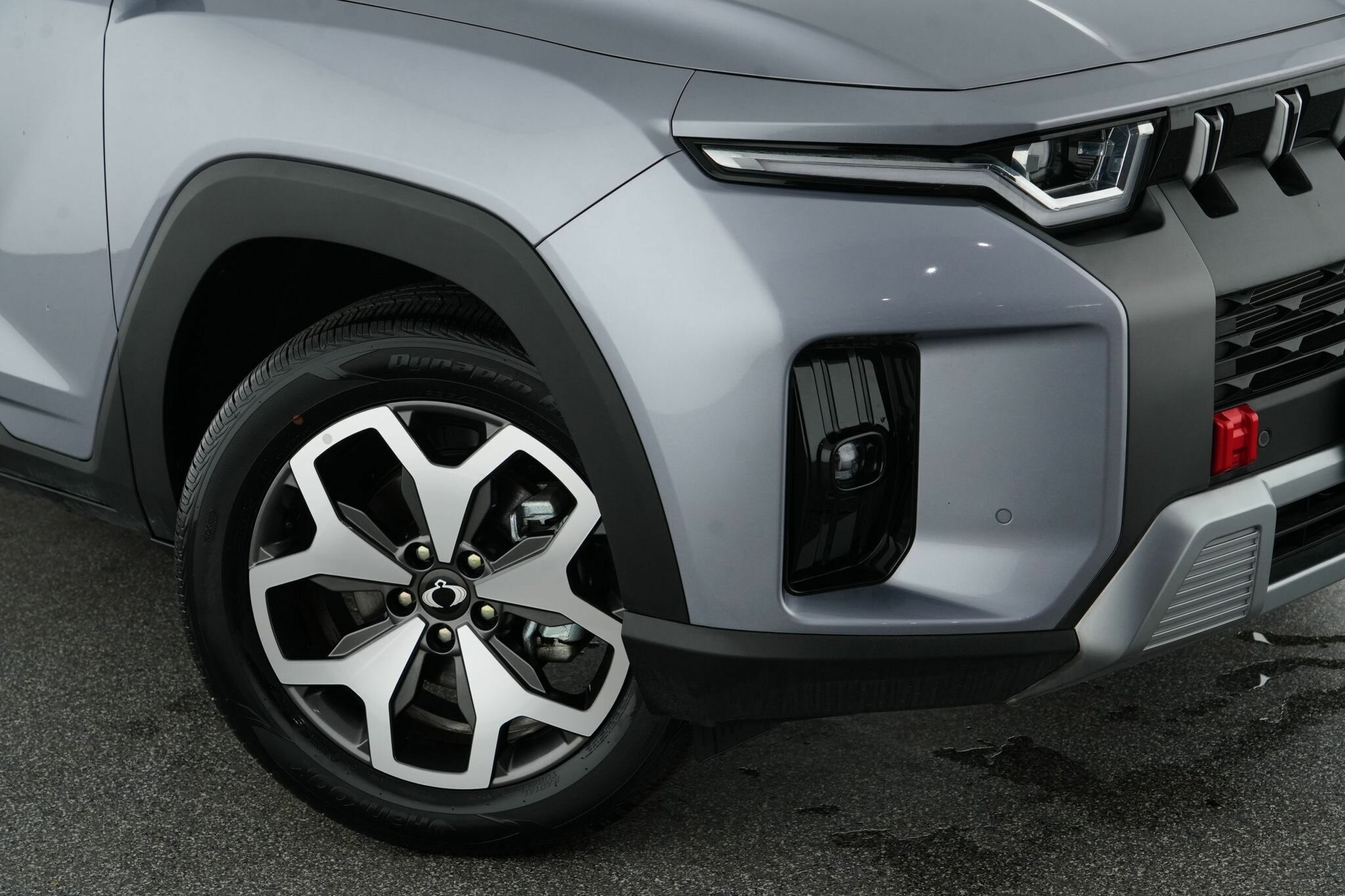 Kgm Ssangyong Torres Adventure image 2