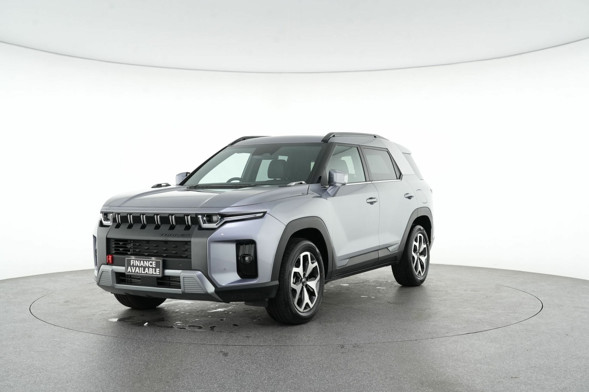 Kgm Ssangyong Torres Adventure image 3