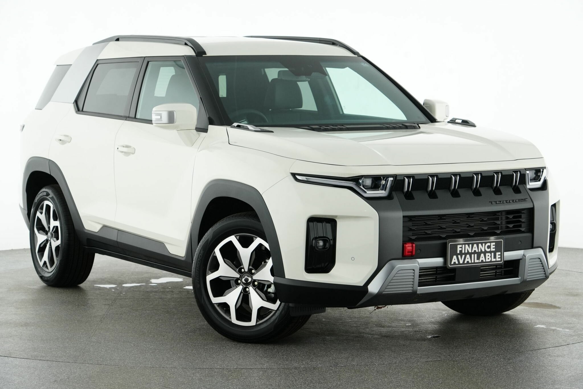 Kgm Ssangyong Torres image 1
