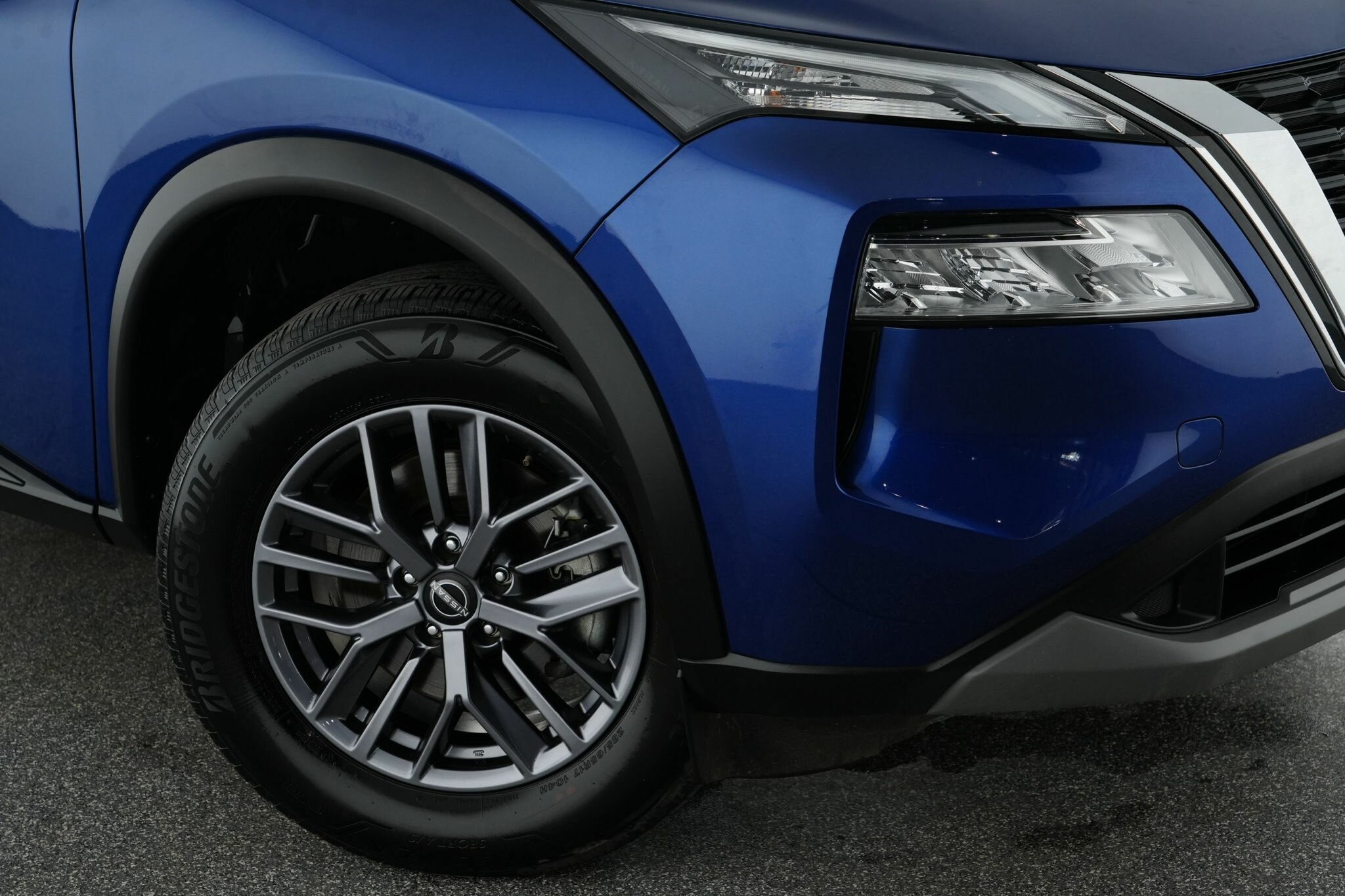 Nissan X-trail image 2
