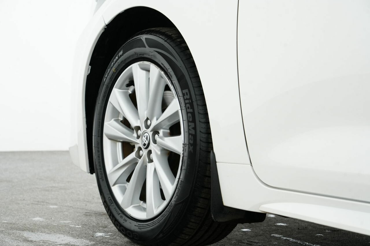Toyota Corolla image 4