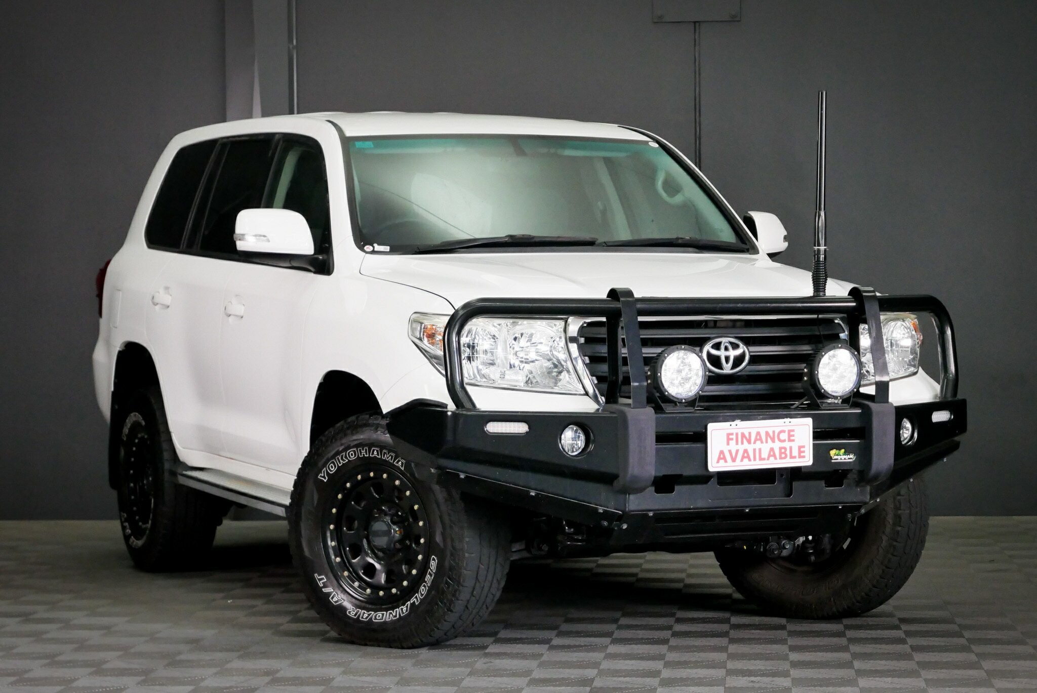 Toyota Landcruiser image 1