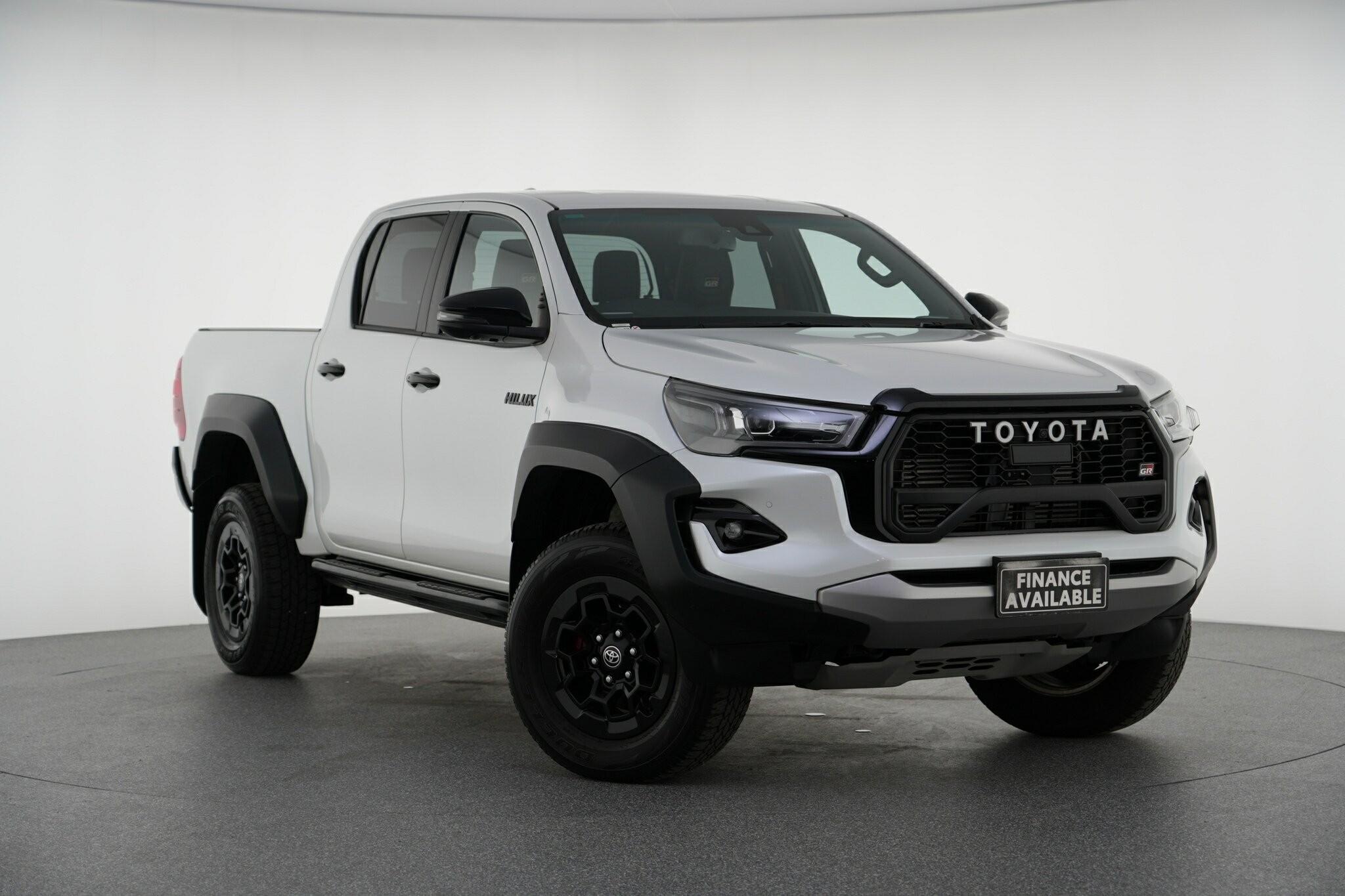 Toyota Hilux image 1