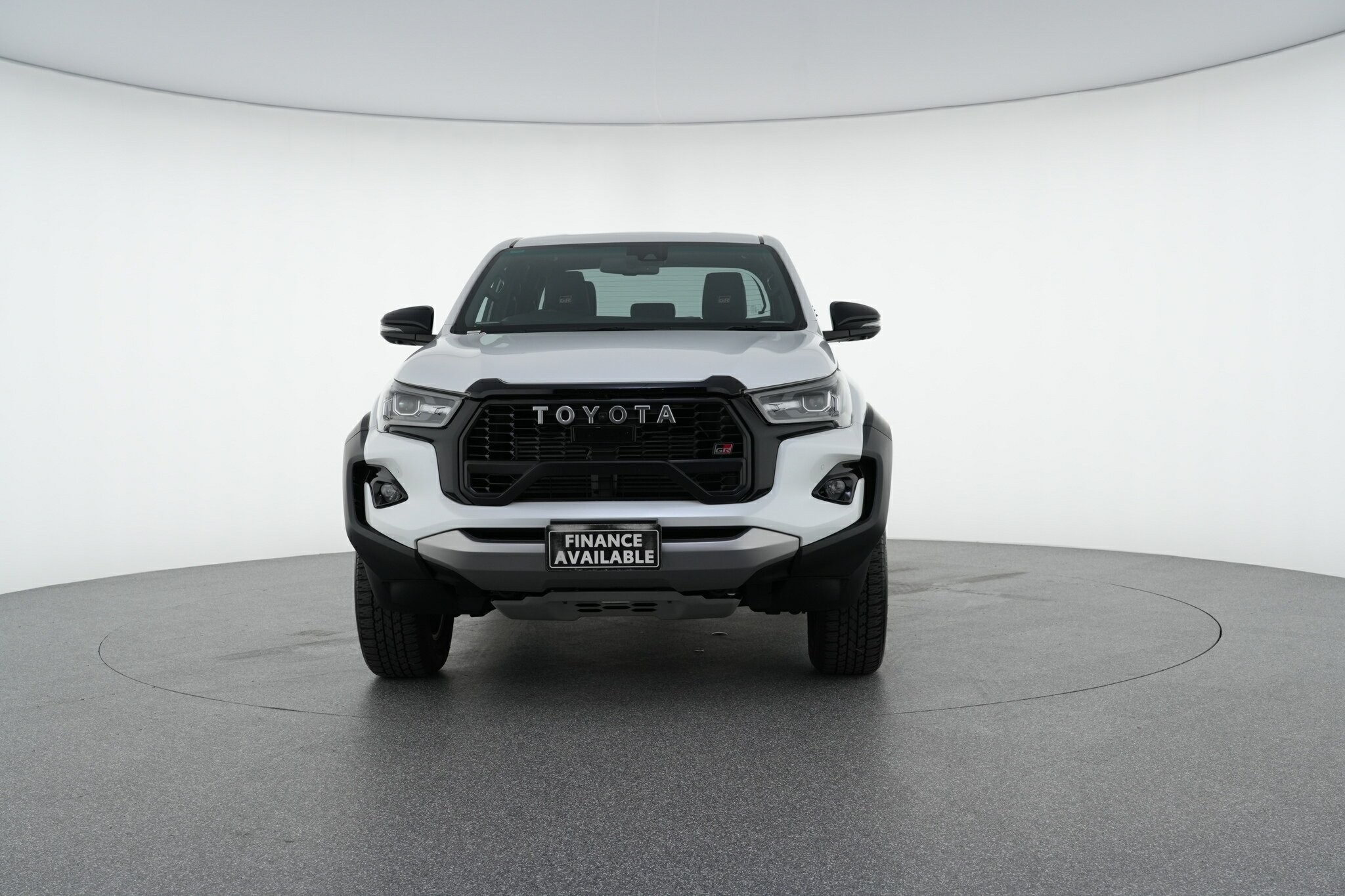 Toyota Hilux image 3