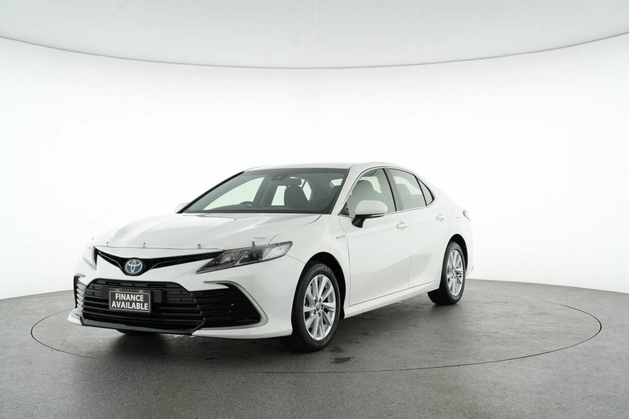Toyota Camry image 4