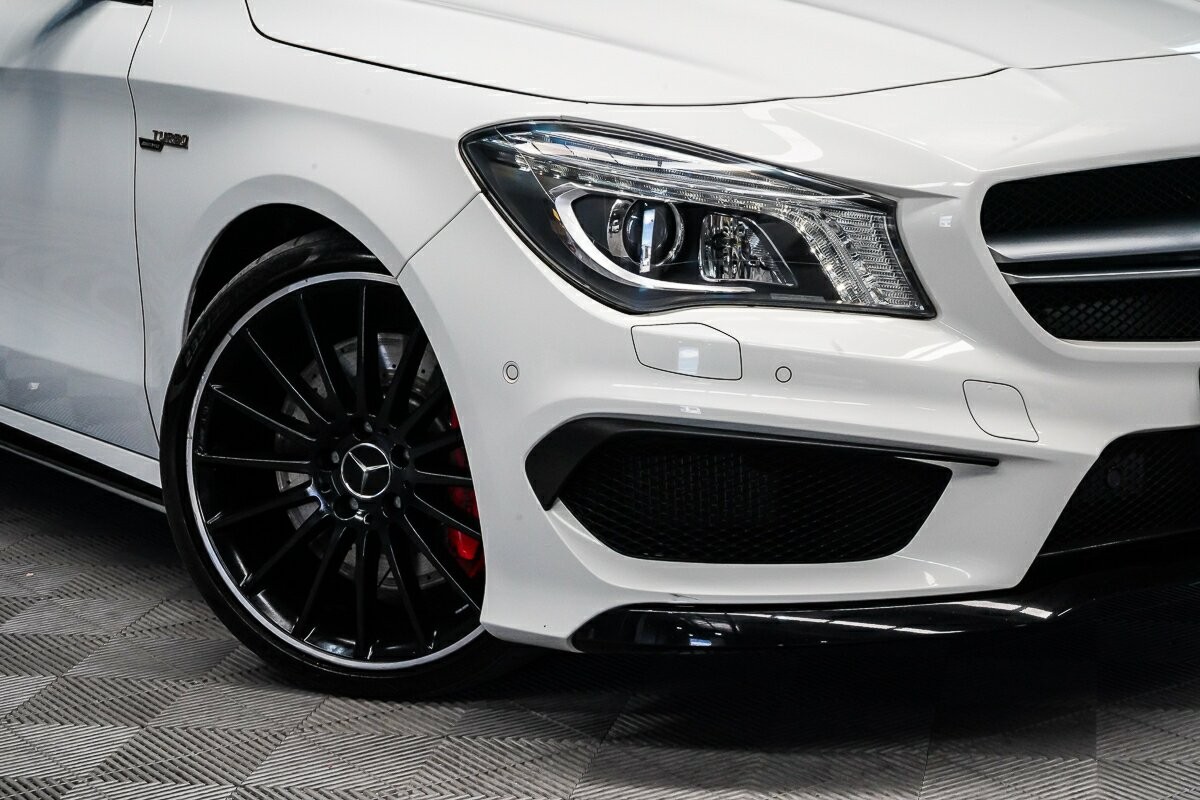 Mercedes Benz Cla-class image 2