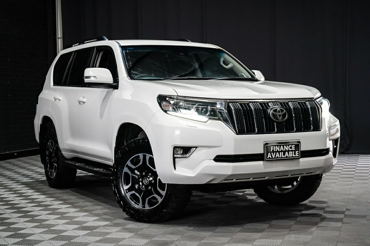 Toyota Landcruiser Prado image 1