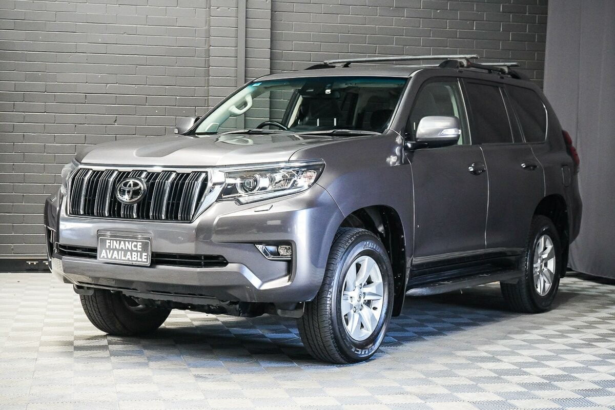 Toyota Landcruiser Prado image 4
