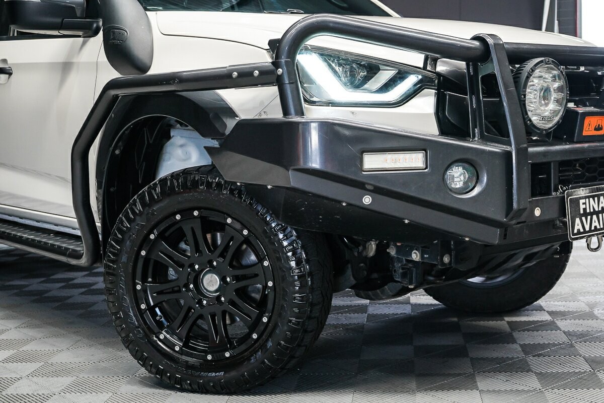 Isuzu D-max image 2