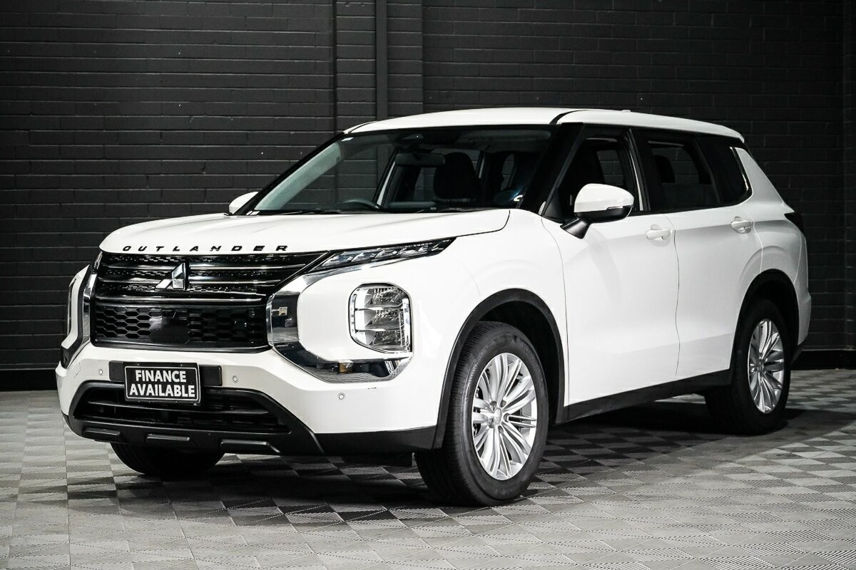 Mitsubishi Outlander image 4