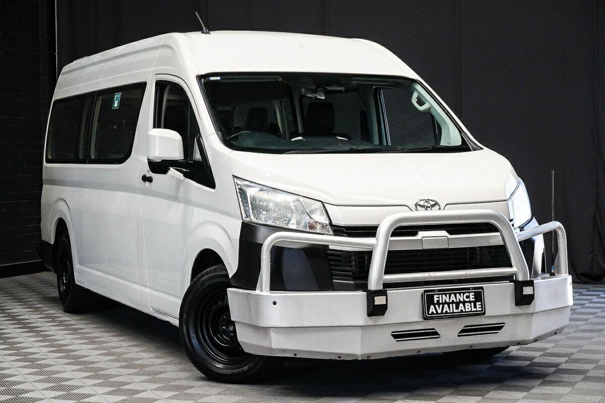 Toyota Hiace image 1