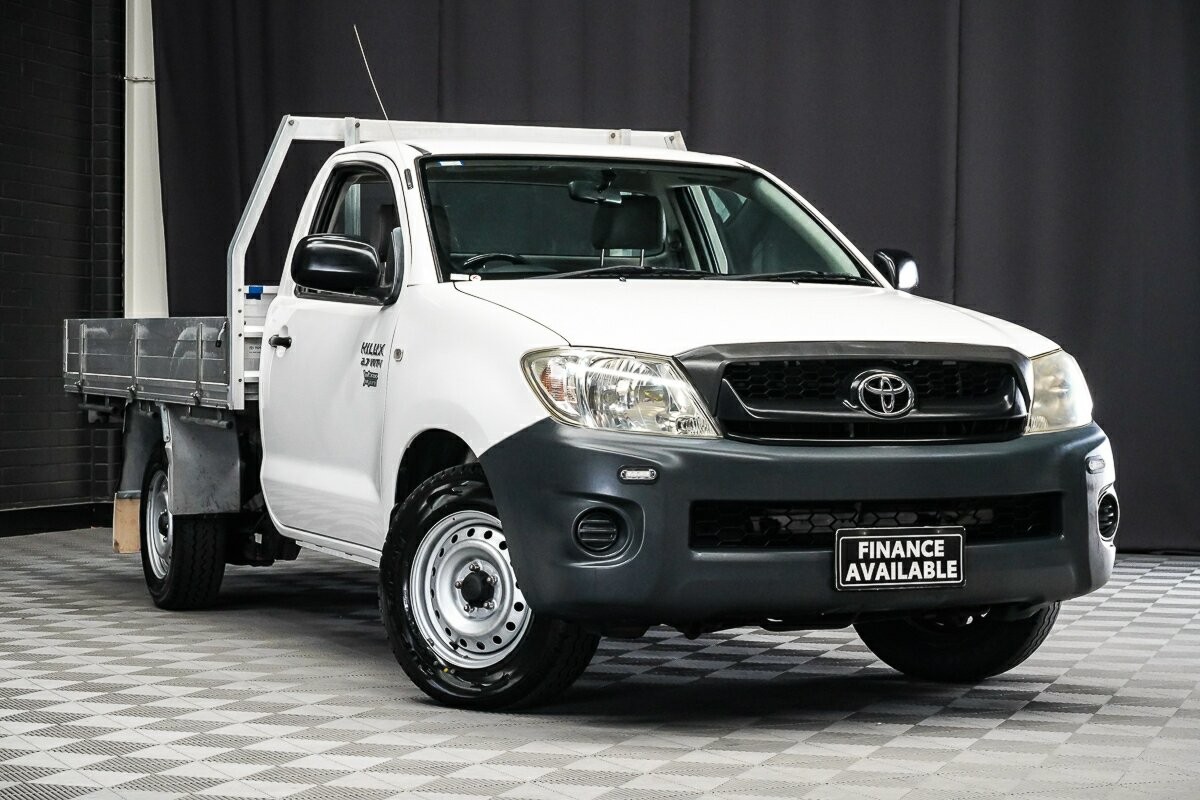 Toyota Hilux image 1