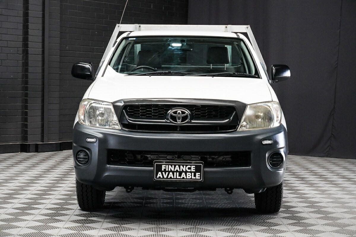 Toyota Hilux image 3