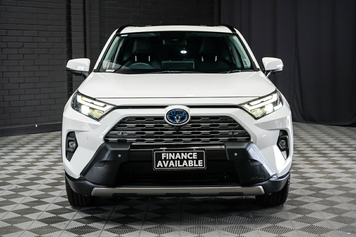 Toyota Rav4 image 3