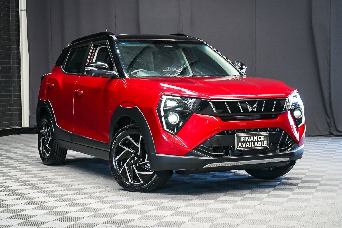 Mahindra Xuv3xo image 1