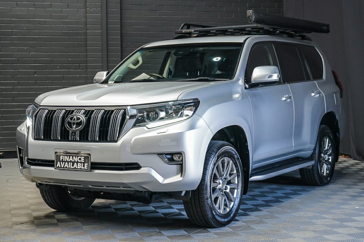 Toyota Landcruiser Prado image 4