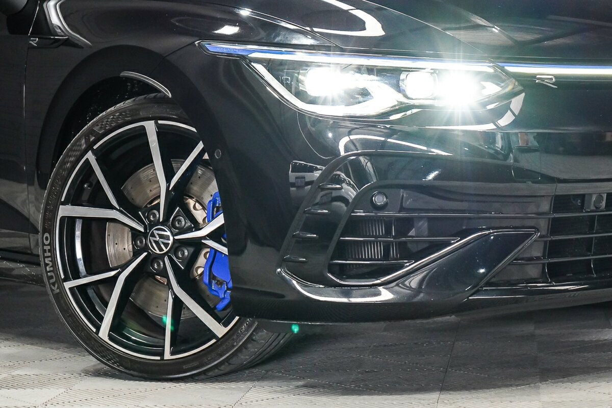 Volkswagen Golf image 2