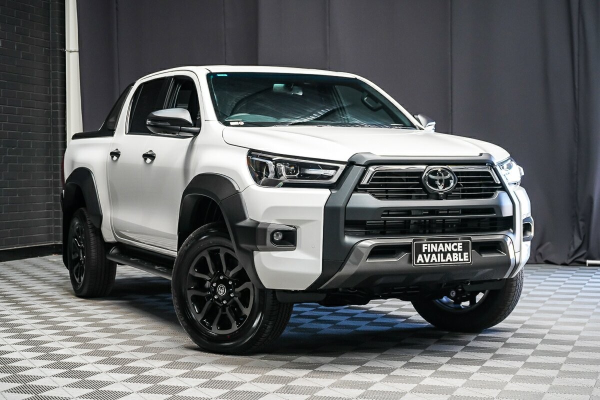 Toyota Hilux image 1