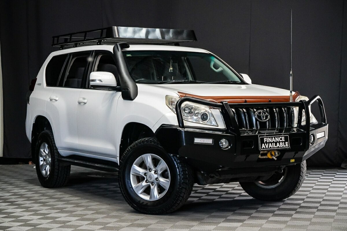 Toyota Landcruiser Prado image 1