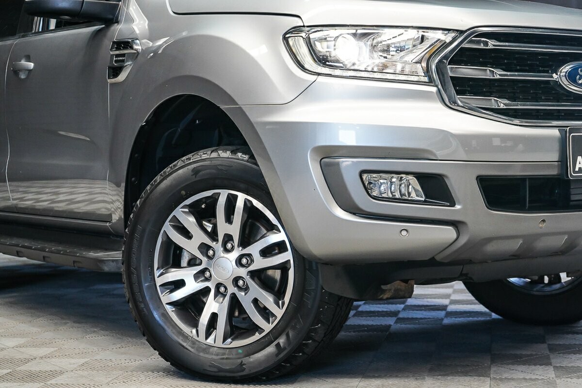 Ford Everest image 2