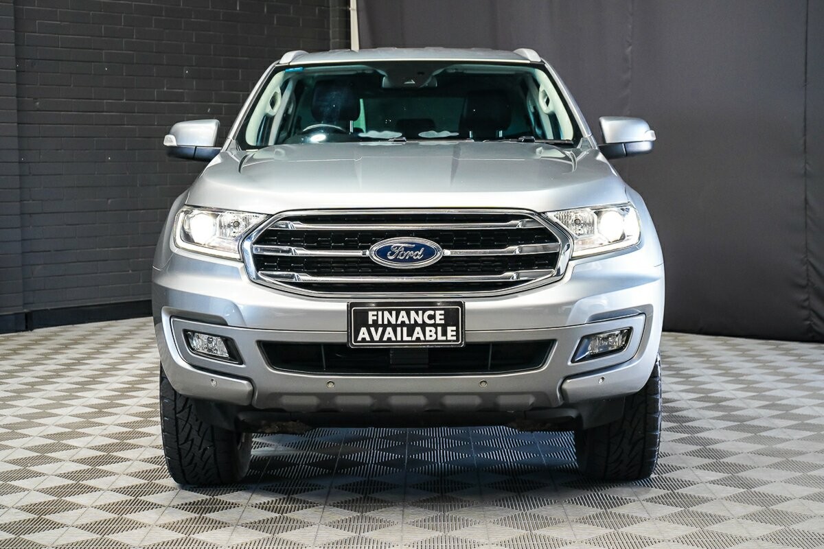 Ford Everest image 3