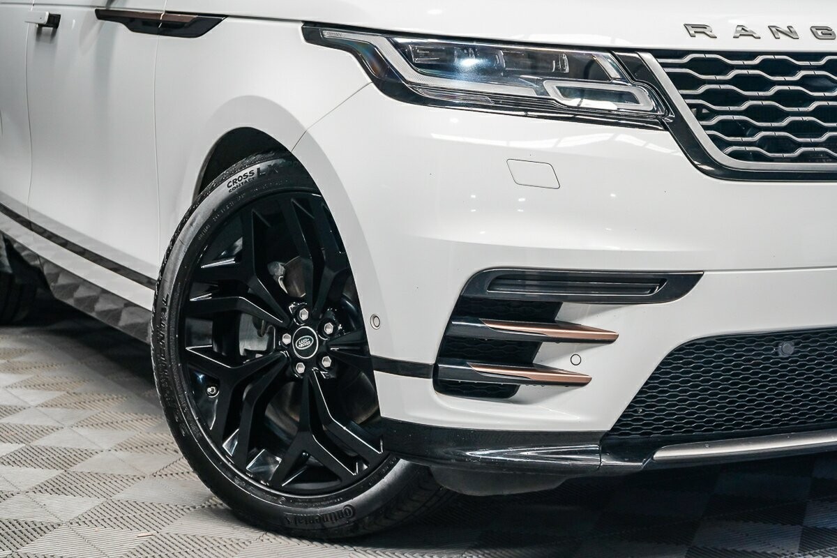 Land Rover Range Rover Velar image 2