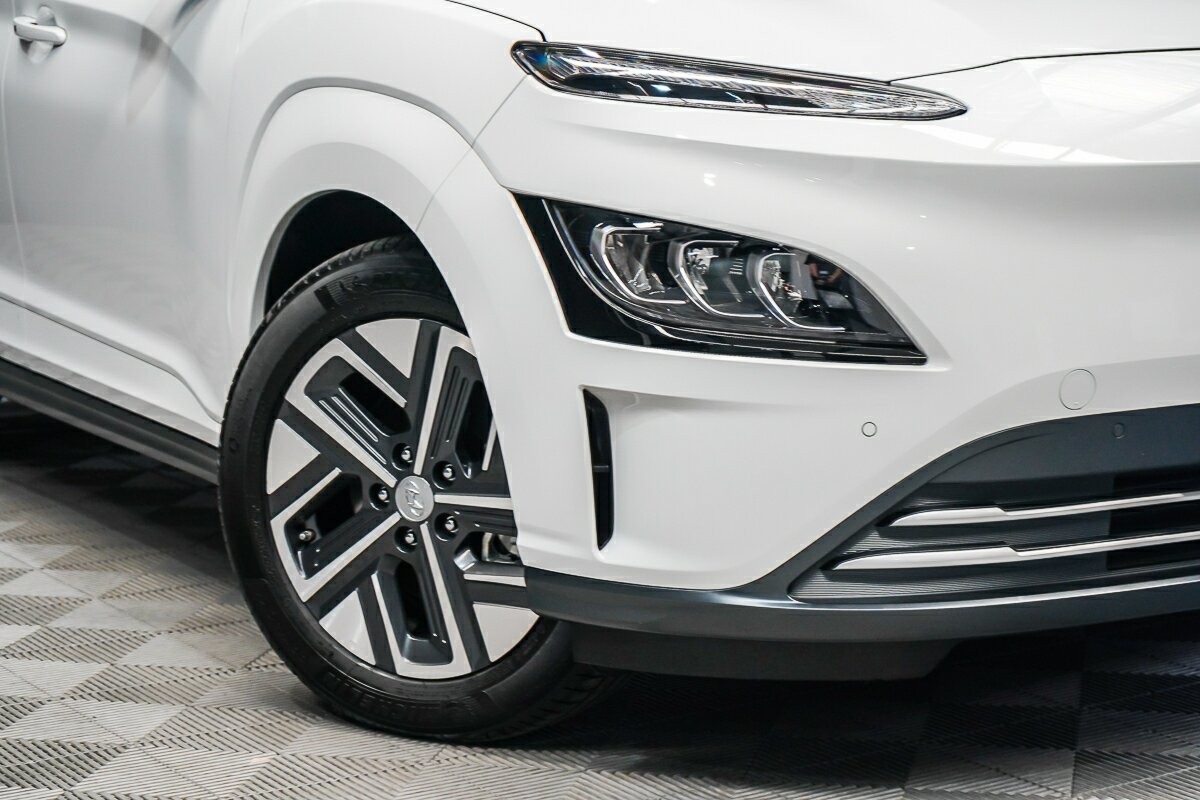 Hyundai Kona image 2