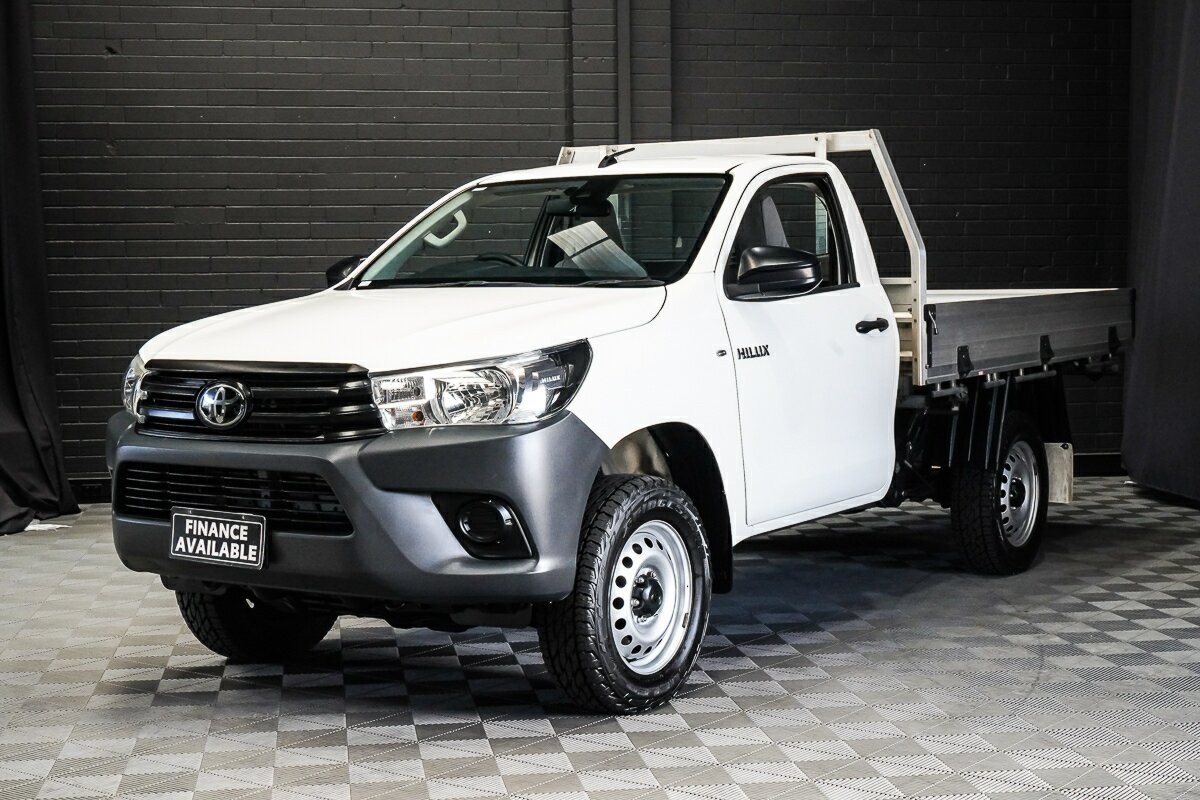Toyota Hilux image 4