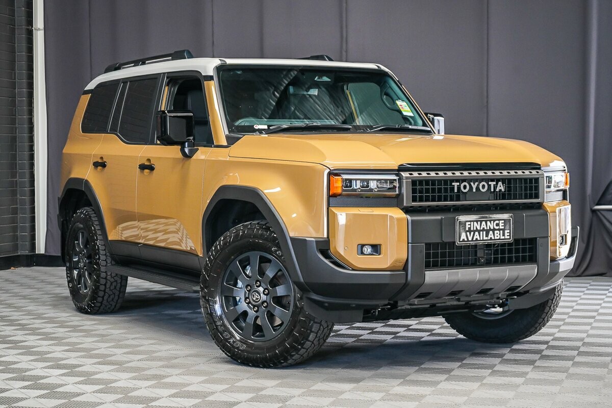 Toyota Landcruiser Prado image 1