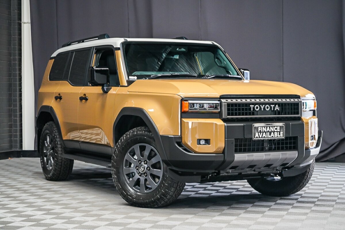 Toyota Landcruiser Prado image 1