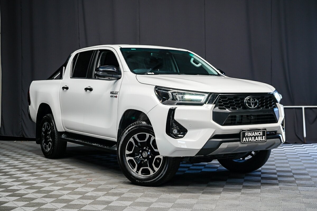Toyota Hilux image 1