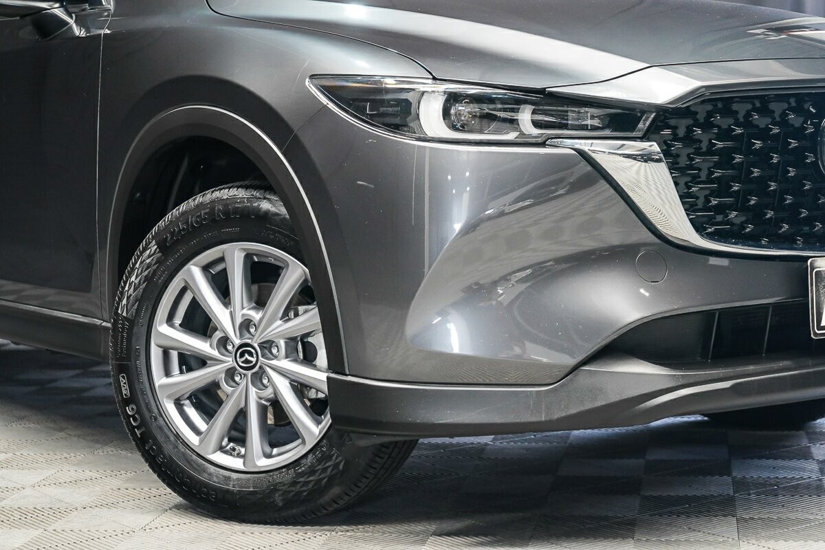 Mazda Cx-5 image 2