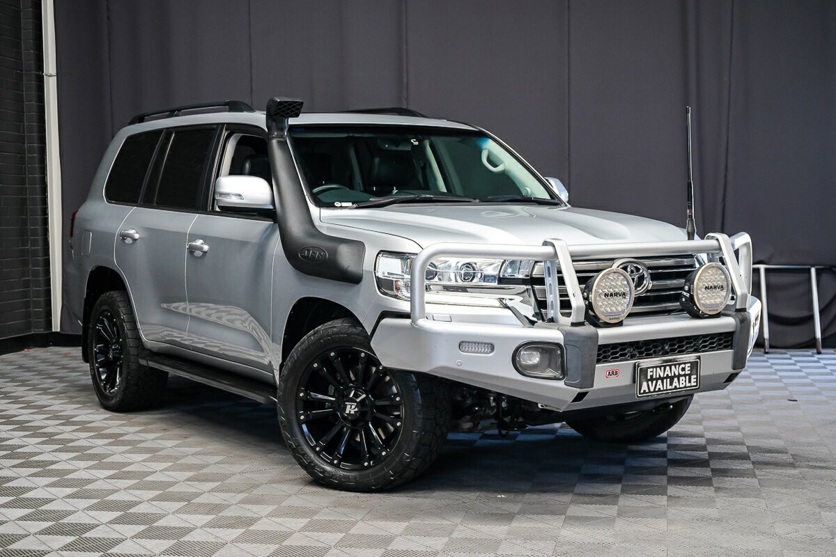 Toyota Landcruiser image 1