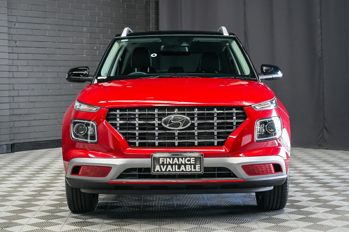 Hyundai Venue image 3