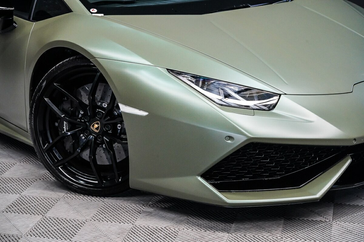 Lamborghini Huracan image 2