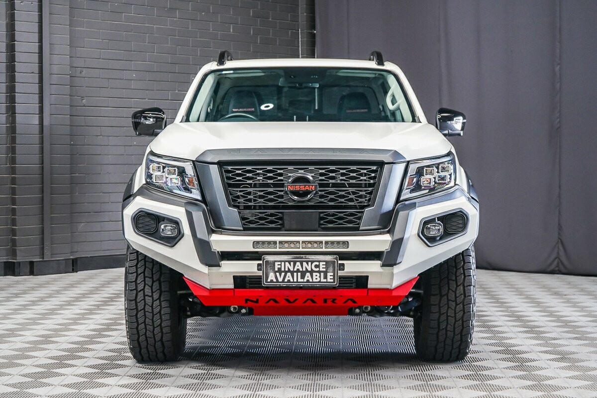 Nissan Navara image 3